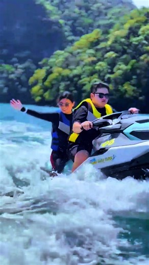 “Craving excitement? Langkawi is your ultimate thrill-seeker’s paradise!” #clickinbio #yourcruise #yourcruiselangkawi #sunsetcruise #watersports #mangrove #snorkeling #langkawi