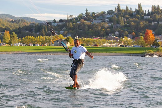 Brian's Kiteboarding, Windsurfing & SUP | KITEBOARDING LESSONS | Hood River, Oregon