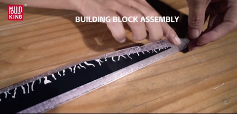 Mould King Dark Sword Building Set - 45.67" Rechargeable LED Lightsaber with Display Stand, DIY Assembly STEM Model Kit for Adults, Creative Collectible Sci-Fi Toy & Cosplay Gift Idea (885+ PCS)