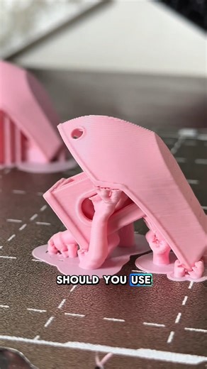 Tree supports vs. normal supports 🌳🛠️ — which do you use? ✅ Tree supports are perfect for saving filament and protecting detailed surfaces. ✅ Normal supports are better for flat overhangs and stronger stability. Knowing when to switch between the two can make your prints cleaner and much easier to remove! 💡 Print details: Filament: Inland Matte Pink PLA https://www.microcenter.com/product/642924/inland-175mm-pla-3d-printer-filament-1kg-(22-lbs)-cardboard-spool-matte-pink Brand: Inland Filamen