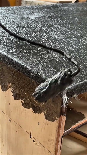 Resin application process #tutorial #woodworking #resin #speakerbox