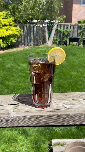 This fake iced tea is so fun, we love making fake drinks! 🍋 What drink should we post next? || #icedtea #fakeicedtea #fakefood #fauxfood #femalefilmmaker #fyp #fakefoodart #fakefoodchallenge #homestagers #womeninfilmmaking #womeninfilm #filmmakersoftiktok #fakefoodvsrealfood #movieprops #netflix #setdec #setdecorator #casting