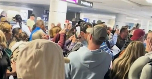 Sunwing cancels more flights out of Pearson airport