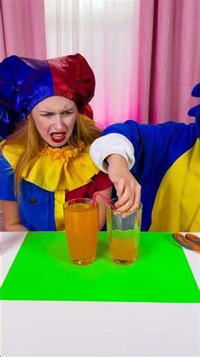 SIP & SHARE: THE ULTIMATE DRINK HACK FOR FRIENDS! 🥤✨ | FUN DRINK TIPS #shorts
