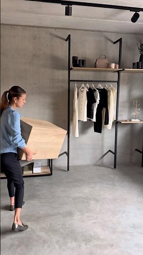 Focal point idea for high-impact boutique interior design #storedesign #visualmerchandising