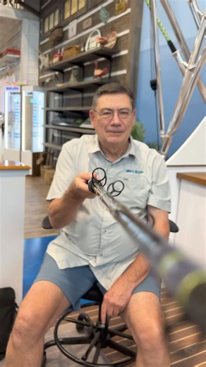 Simple spiral wrap strategy with Bob. Use the face of a clock to simplify your spiral wraps on your next fishing rod build. First guide at 12 o’clock, then 10, 8 and 6 o’clock which will be on the bottom of the rod where you’ll have the rest of your running guides. Spiral wraps are best for techniques where you’re fishing vertical, straight down, and pulling fish off the bottom, opposed to horizontally when casting out and retrieving. Techniques like slow pitch jigging and bottom fishing are the