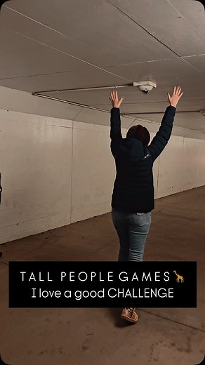 Being tall brings on many cool challenges and opportunities. This particular challenge was “I bet Christine can’t touch the ceiling”. Time to S T R E T C H 🙌🏻🙌🏻🙌🏻 For Fashion Tips & Inspo FOLLOW 🩷🩷@christinenelson_stylecoach #tall #tallwoman #tallman #tallcommunity #tallpeople #tallpeopleproblems #standtall#beproud #celebrate #celebratemysize #longlegs #height #christinenelson_stylecoach #basalt #basaltcolorado #jeans #ugg #helle | Christine Nelson, Style Coach