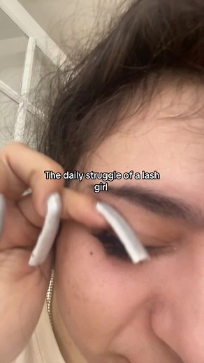 Don’t mind me.. #lashproblems #lashlover #lashstruggles #lashextensions #diylashextensions #lashlover #worthit