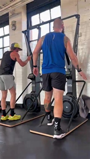 Hate posting stuff like this but had little pinch myself moment this week. But got a lot of new followers on insta and here who think I’ve been in this game for a long time. It’s not even been 2 years yet. These old clips are from around 14/15 months ago. As you can clearly see I never even stepped foot in a gym or knew what a erg/hyrox/crossfit was 😂! Alls I knew was it was time to change. June 2024 I did my first ever run (5k) nearly died 😅 Few months later built up the courage to join a gym