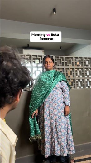 Mummy vs Beta 😂 | Remote Dhoondte Hue Roast Ho Gaya 🤣