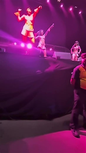 #happydays #dancefloor #fun #cheekygirl #foryou #thecheekygirls #gig #sexy #thecheekysong #manchesterarena