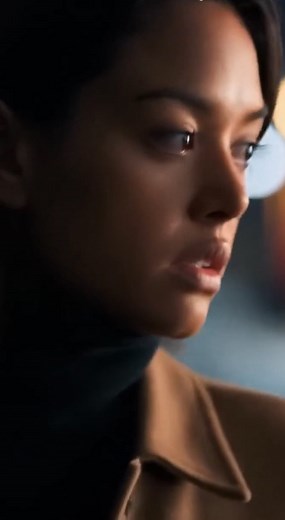 🛡️ Protect Women’s Safety Walking alone at night is no longer frightening. This self-defense flashlight stun gun is specially designed for women—compact, portable, and easy to carry in your bag, providing protection anytime, anywhere. The bright LED flashlight illuminates the path ahead, while the stun function effectively deters potential threats, allowing you to respond confidently in critical moments. Safe, reliable, and easy to use, it helps women get home safely and move freely. | Helen Ba