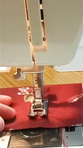 How to sew a straight stitch, Singer Scholastic 6510 #ussewtips #sewingmachine #sewing #sew