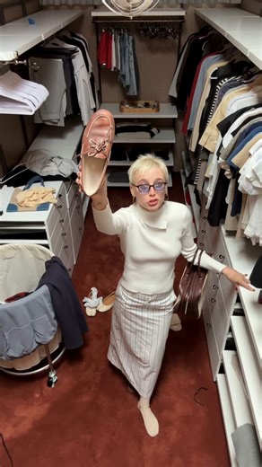 emma chamberlain on Instagram: "the first version of this outfit looks hideous on camera …. i swear it looked cuter irl…. scary! but then it got cute i think❤️"