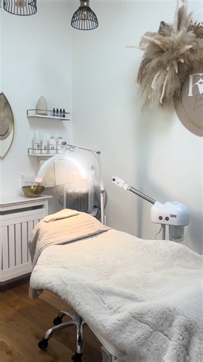 Experience the Most Relaxing Facial in My Beauty Room
