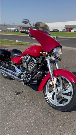 Ride like a king 👑 2006 Victory Kingpin #VictoryMotorcycles #VictoryKingpin #cruiser