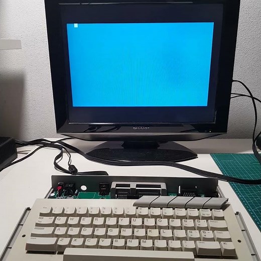 Atari 130XE Pixel Perfect Replica (AI-Aided Design) – First Boot!