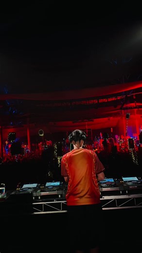 Jazzy's Unforgettable New Year's Eve at Lost Paradise