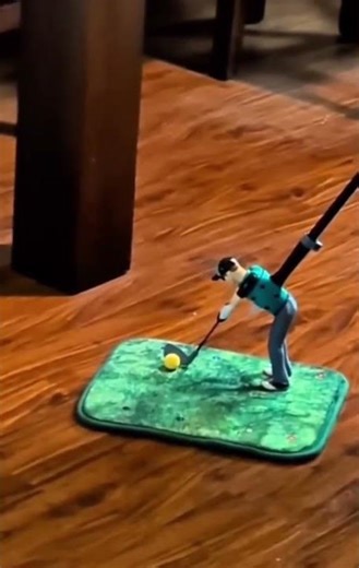 I Played the WORLD’S SMALLEST Mini Golf ⛳️