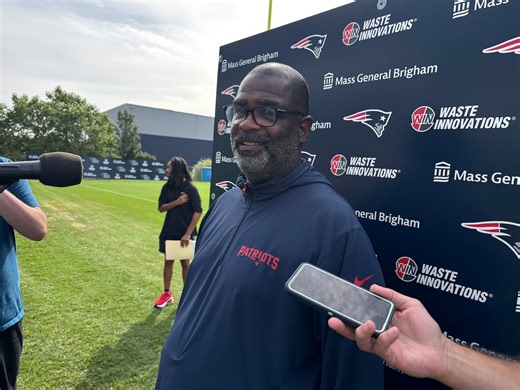 Patriots players honor Terrell Williams amid cancer battle