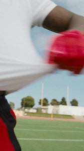 “I’m out here staying cool, dry, and light in the OG baselayer." First and best for the heat — find it now at the Flagship Store at Baltimore Peninsula. | Under Armour