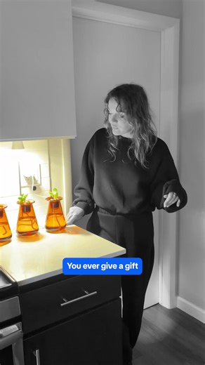 4.4K views | Bring garden-fresh flavor straight to your (or your besties) kitchen.  Grow your own herbs right on the counter — fresher taste, better meals, happier you.  Grows herbs automatically — no soil or mess  Compact design fits perfectly on any counter  LED grow lights for year-round freshness ⏳ Harvest-ready in just a few weeks | Lettuce Grow | Facebook