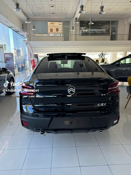 Explorer la Nouvelle Citroën C4X