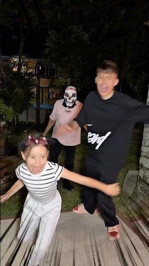 MY NEIGHBOR IS A GHOST #viralshort #humor #comedy #ibañezfamily #videoshort #shorts