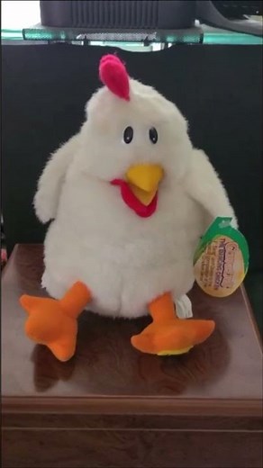 Deformed Head Cornelius the Dancing Chicken #shorts #babyeinstein #gemmy #chicken #babybach