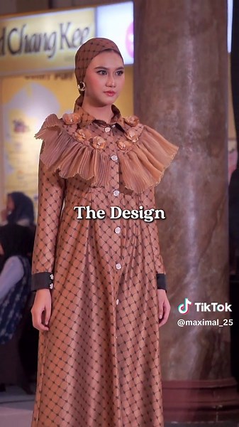 jogja fashion parade 2025 #fyppppppppppppppppppppppp #fypageシ #fypシ゚viral #fypage #fashion #fashontiktok #desainer