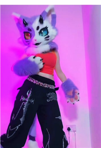#furrydance #furrycommunity #furryfyp #furrygirl #fuzz | furries of tiktok