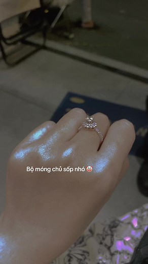 Video của AMY nails &beauty (@amy.nails.beauty) với bản nhạc الصوت الأصلي - 𝑁𝑎𝑖𝑙𝑠 🍭💅