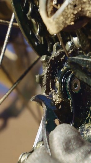 Revive Your Ride 😇 Revive your chain with unmatched results! You can even pair our DriveTrain Cleaner with our X-3 Dirty Chain Machine for an even deeper clean. In the mean time, sit back and watch that grime get KO’d 👊💥 #mucoff #biodegradable ♻️ | Muc-Off