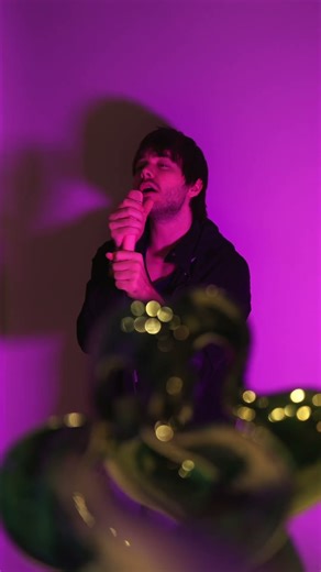 Does Taylor Swift have a beard or am I tripping🤔#popmusic #coversong