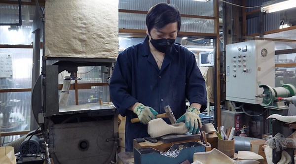 Behind the Scenes of Shaping Shoe Molds to Perfection