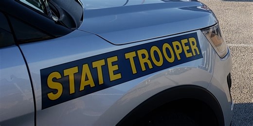 Hit-and-run driver leaves 3 cars wrecked, 3 people injured on I-29