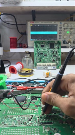 volvo harvester ecm 22572582 P01 ecm repairing and testing on table with dso by Ozil Shaikh