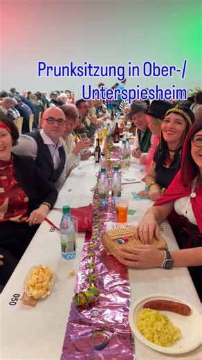 Barbara Becker on Instagram: "👯‍♀️Garde- und Showtanz, Bütten und Kabarett, Lokales und Überregionales… eine unglaubliche Show bei der Faschingsgesellschaft Spiesheim. 🥳 Der neue Elferrat hat alles gegeben. Der Frauenbund hat den Fasching in gute Hände übergeben. Gemeinsam mit Christine Bender, Gabriele Jakob und Matthias Nickel habe ich den Abend sehr genossen. Respekt für Carmen Schmidt und René Rath: klasse Sitzungsleitung, Klasse Programm! 🎉 @christine.bender.rosen @matthias.nickel.2026 @
