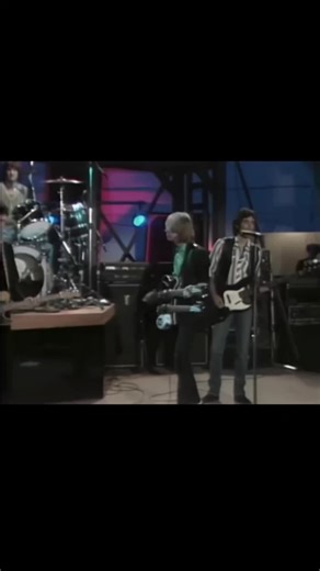 #Tompetty 🕊 🕊 #TheHeartbreakers #AmericanGirl#fypシ