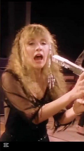 Stevie Nicks - STOP DRAGGIN' MY HEART AROUND. 1981