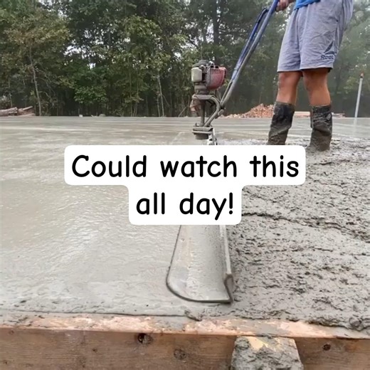 Finishing Concrete With A Power Screed