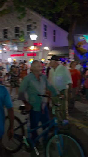 Dj coming through live from duval:) | Key West Bars