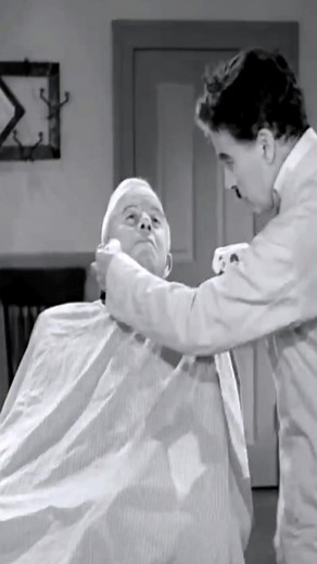 #legend CHARLIE CHAPLIN in "The Great Dictator". Scene: Barber Shop. #charleschaplin | Radu Gheorghe