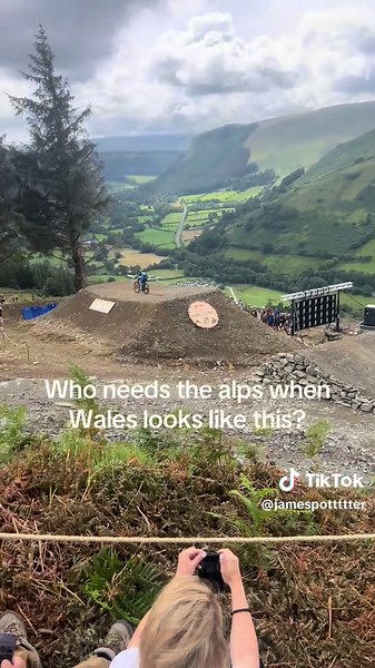 Discover the Stunning Mountains of Snowdonia, Wales