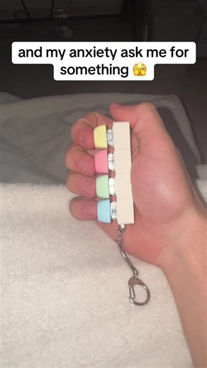 It hit me so hard every single time…😭 #lalaland #keychain #keyboard #anxiety #film