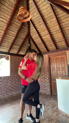 Combinamos Outfits Perfectos para Parejas ❤️