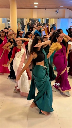 නුවර ලස්සනම Dance Class එක🥰අගෝස්තු මස අලුතින් එකතුවෙන හැමෝටම ඇතුල්වීම නොමිලේ0759723223/0750709360