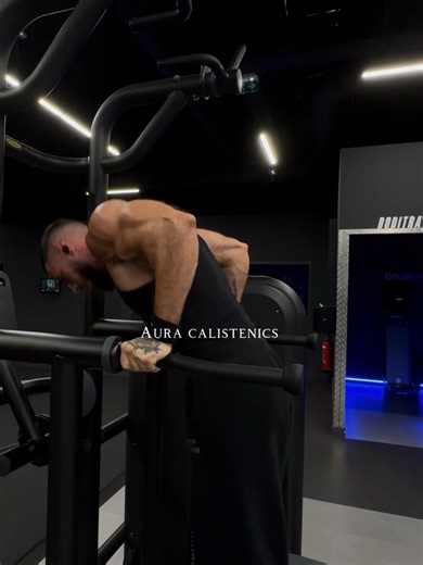 Calisthenics Workout: Combien de Dips au Gym ?