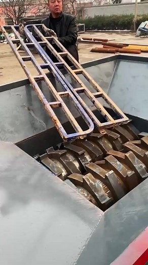 16K views · 192 reactions | You Don’t Operate This Machine – You Unleash It. ⚙️ #machinepower #engineeringbeast | Easy Rope Knot | Facebook