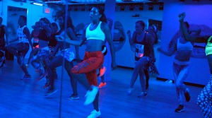This nightclub-inspired workout is perfect for anyone who hates feeling like they're exercising. | Popsugar Wellness